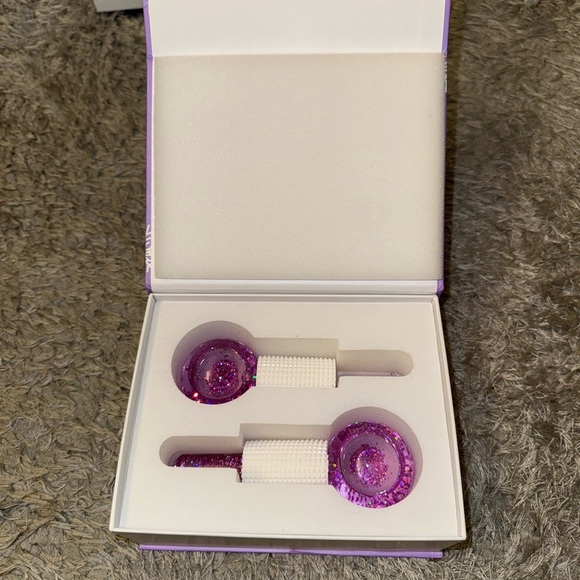 Magic Facial Ice Globes! - Picture 3 of 6